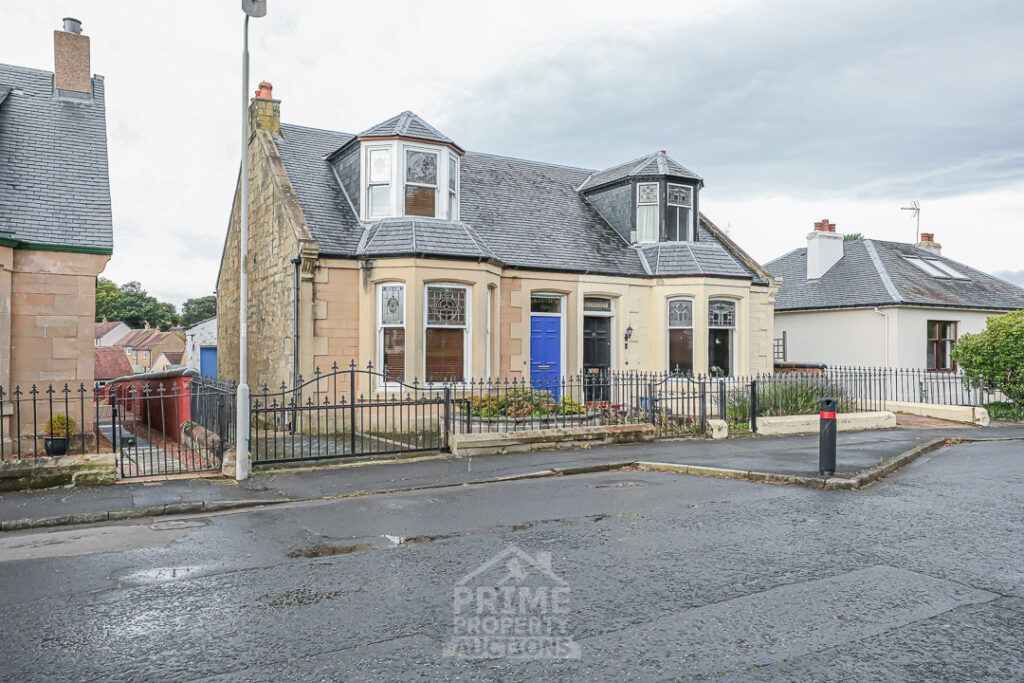 Property photo 1 of 28