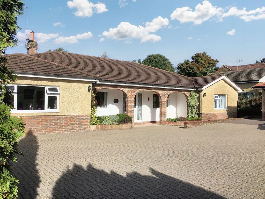 Property photo 1 of 24