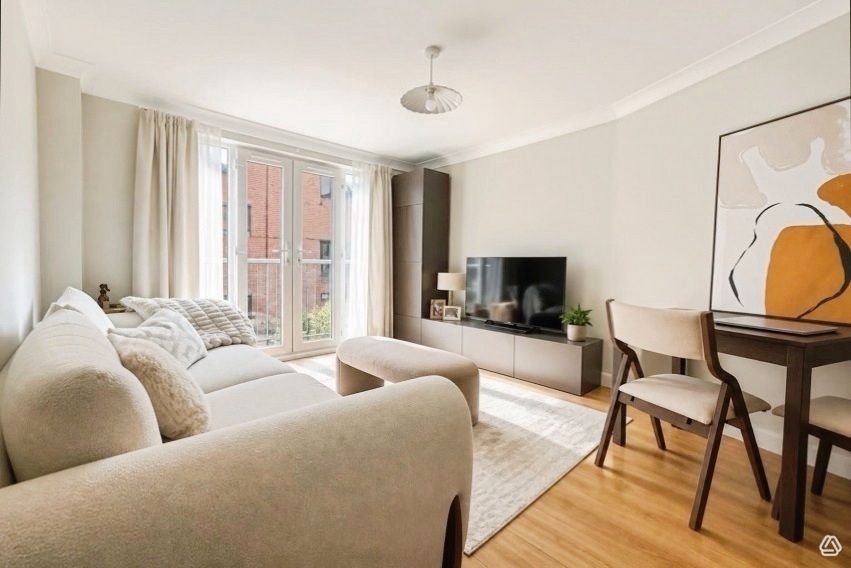Property photo 1 of 8 Pbox-Img.Jpg