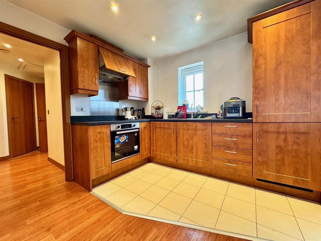Property photo 2 of 6 Kitchen 1.Jpg