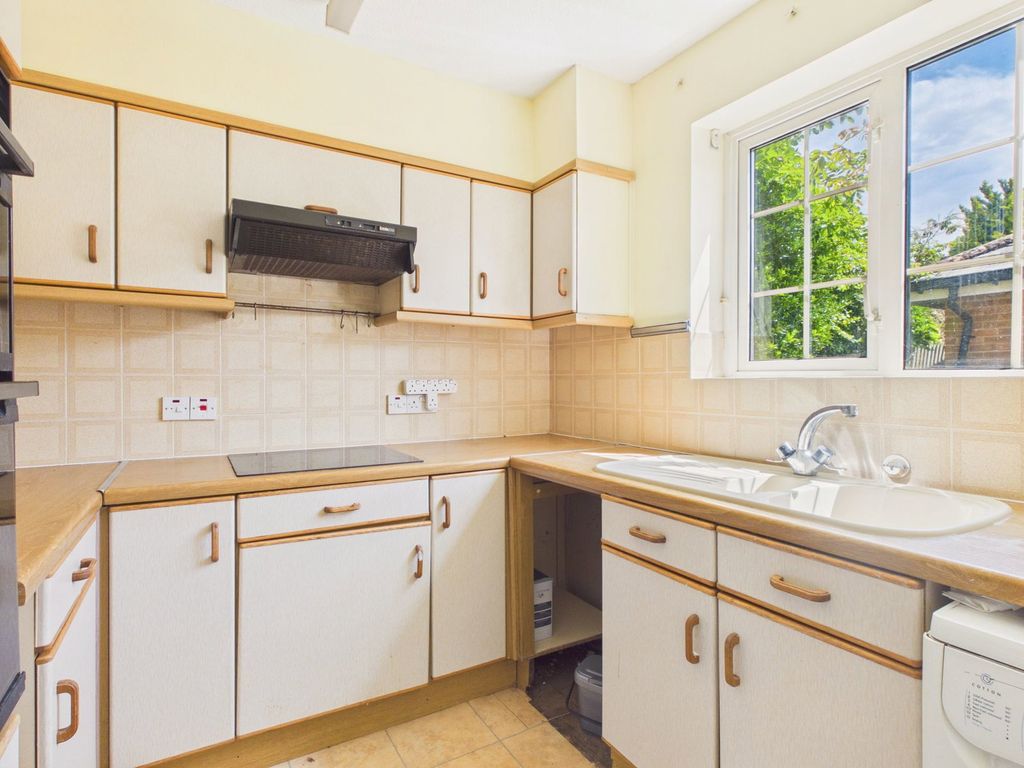 Property photo 2 of 11
