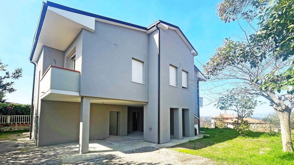 Property photo 1 of 30