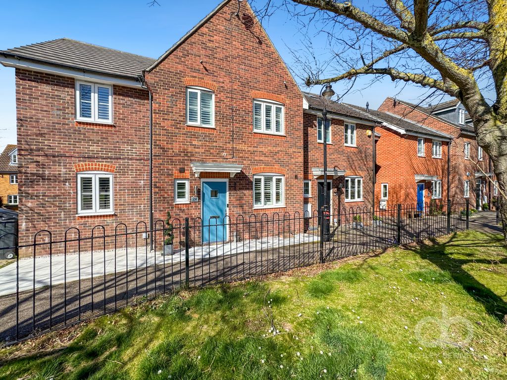 Property photo 1 of 41 02