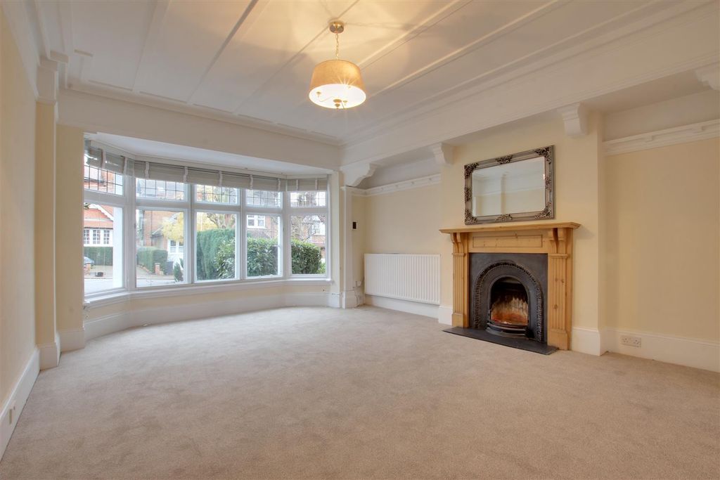 Property photo 3 of 31 Img_0693-Img_0695.Jpg