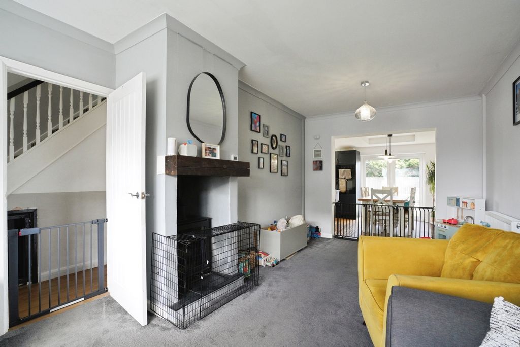 Property photo 3 of 28 Pbox-Img.Jpg
