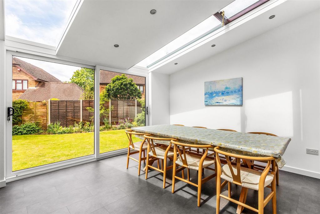 Property photo 3 of 16 22-Summerfield-23.Jpg