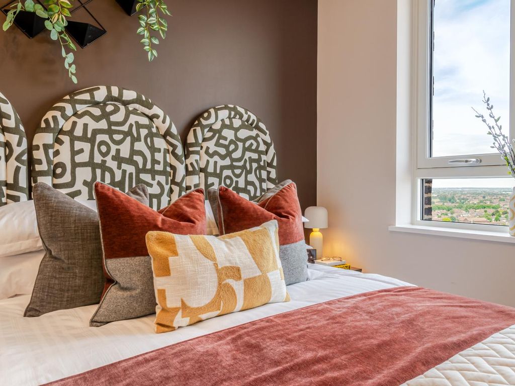 Property photo 1 of 10 The Liberty, Number 566