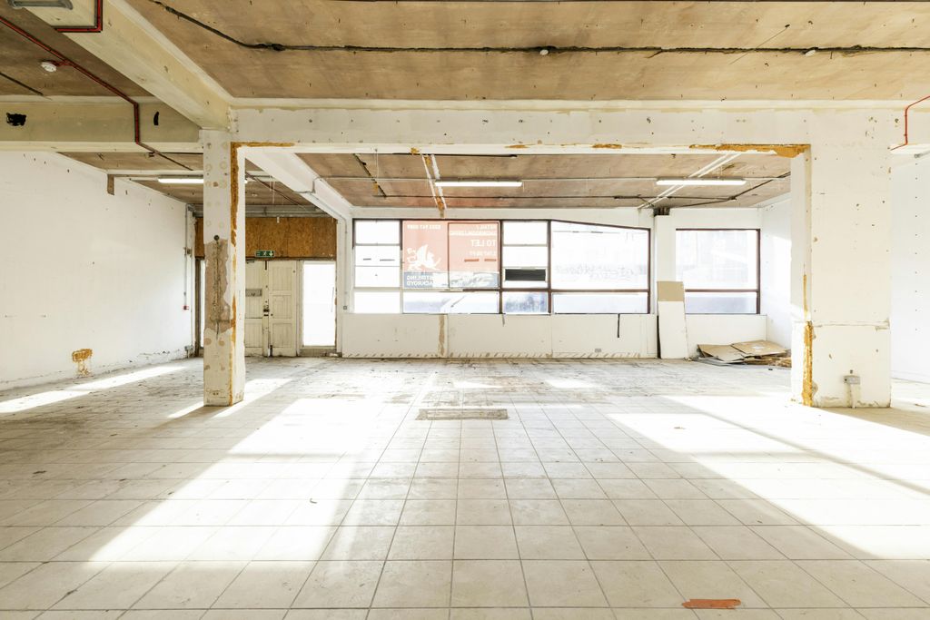 Property photo 2 of 6 4950 Old Street 2.Jpg
