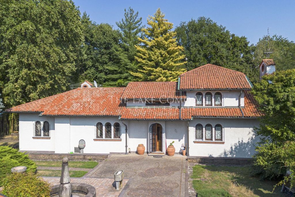 Property photo 2 of 45 The Lake Como Villa-Villa Sole-Cadorago