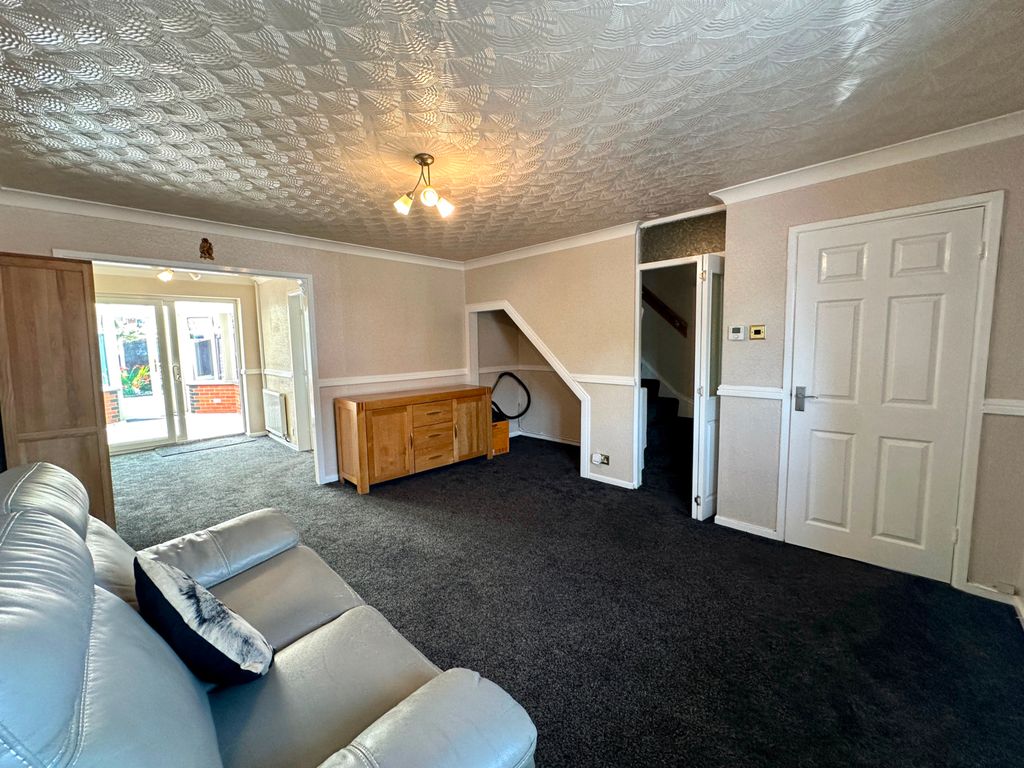 Property photo 2 of 23