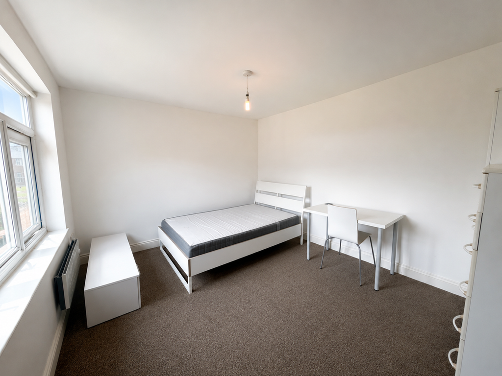 Property photo 1 of 3
