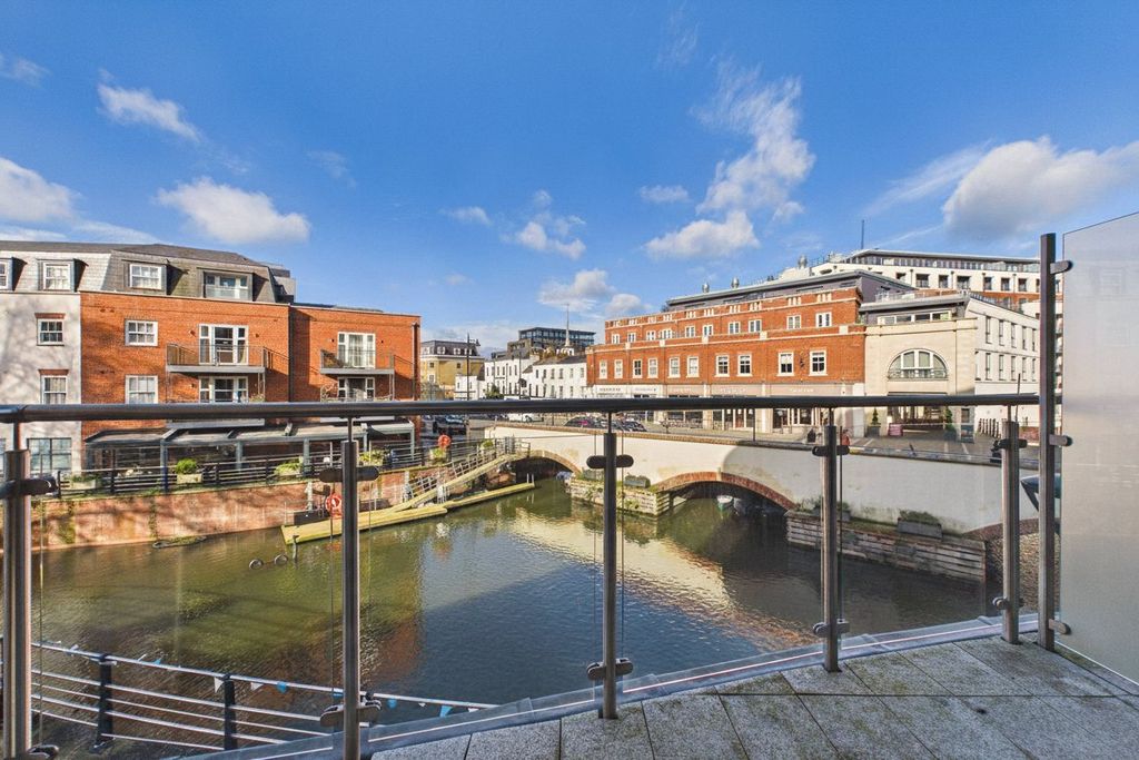 Property photo 3 of 11 Picture No. 38