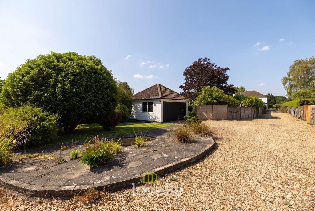 Property photo 3 of 33