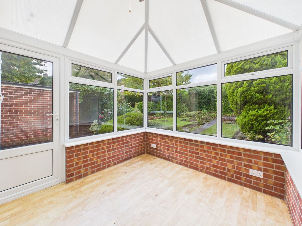 Property photo 3 of 16 Conservatory