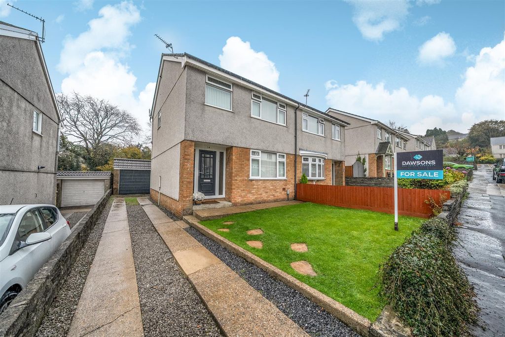 Property photo 1 of 20