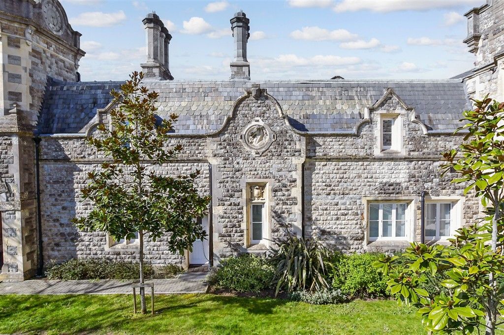 Property photo 1 of 10 Front Elevation (Web)