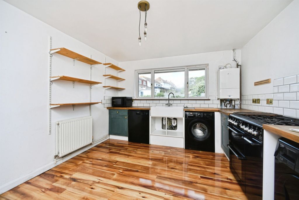Property photo 3 of 20