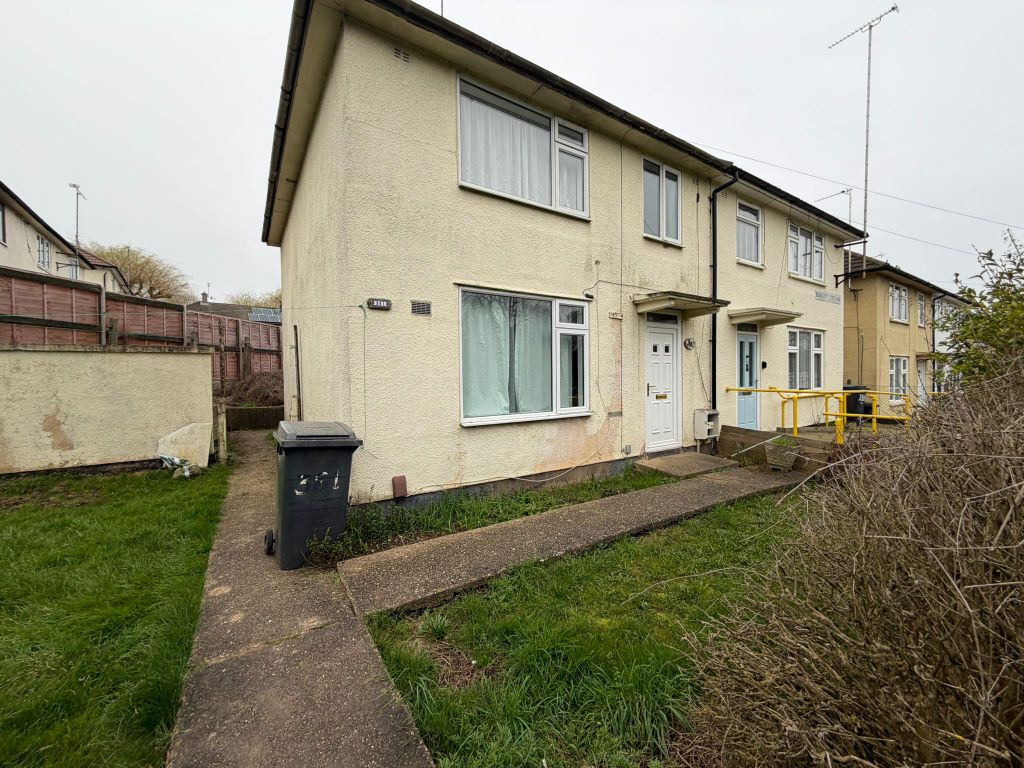 Property photo 1 of 17 3 Bedroom In Le4 Area