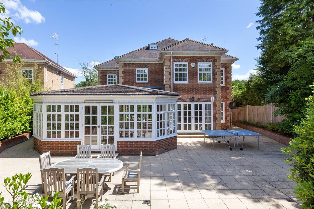 Property photo 2 of 11 Picture No. 15