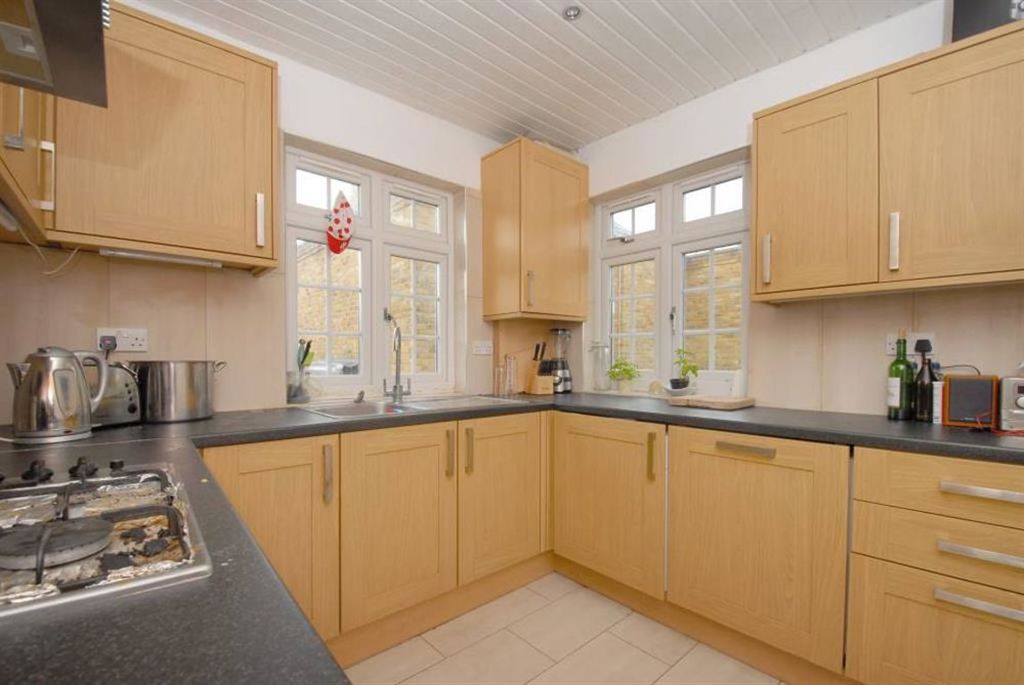 Property photo 2 of 4