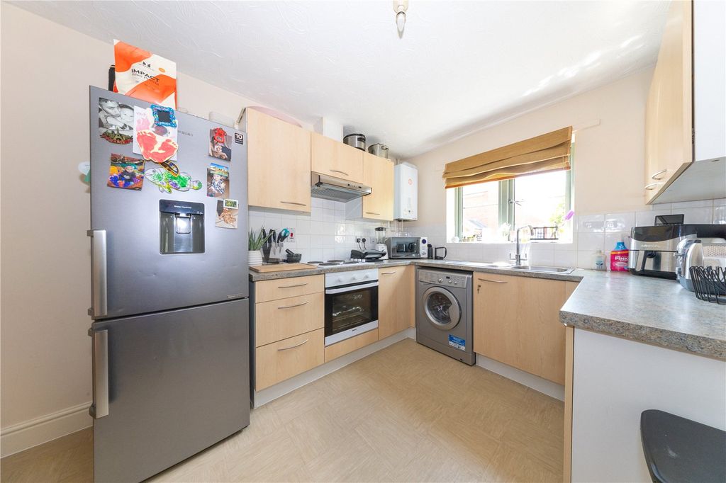 Property photo 3 of 15 Kitchen