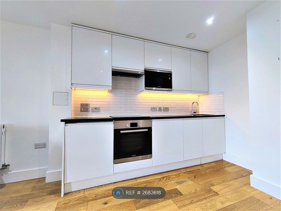 Property photo 2 of 5 Kitchen