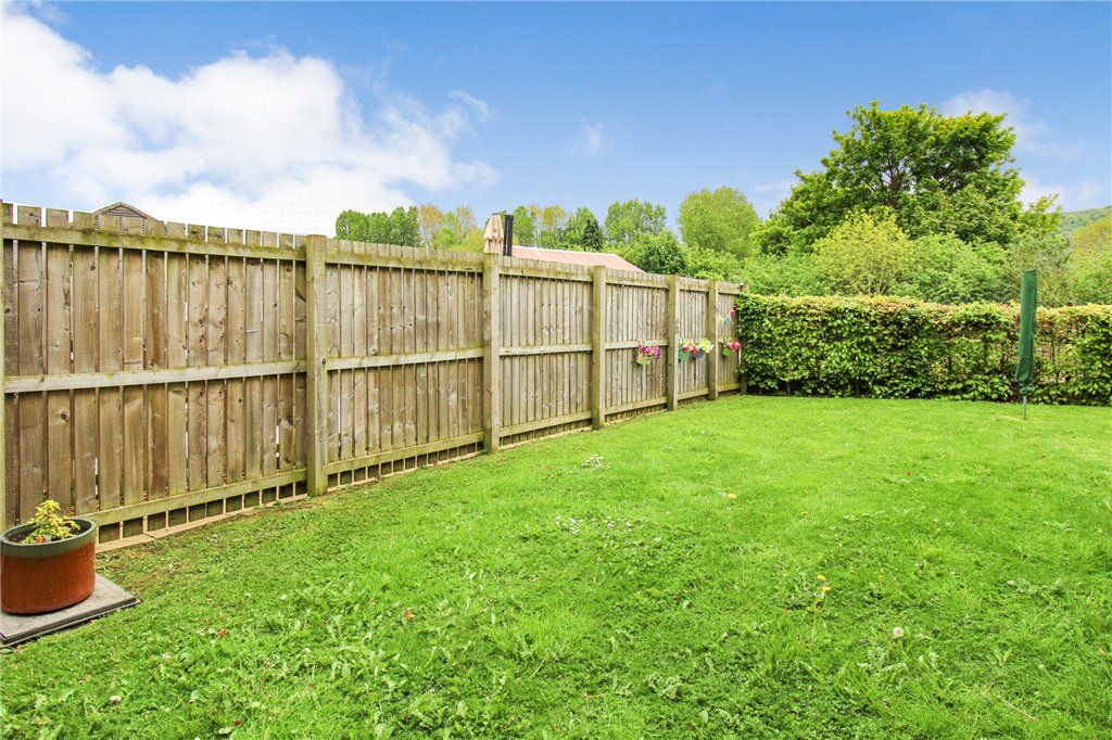 Property photo 3 of 8 Communal Garden