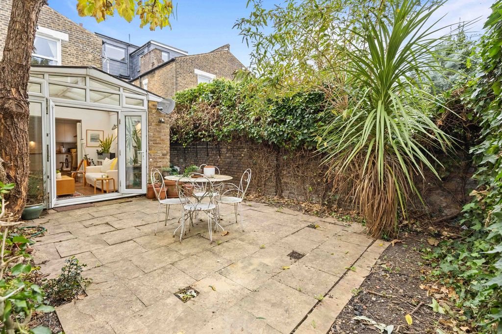 Property photo 3 of 13