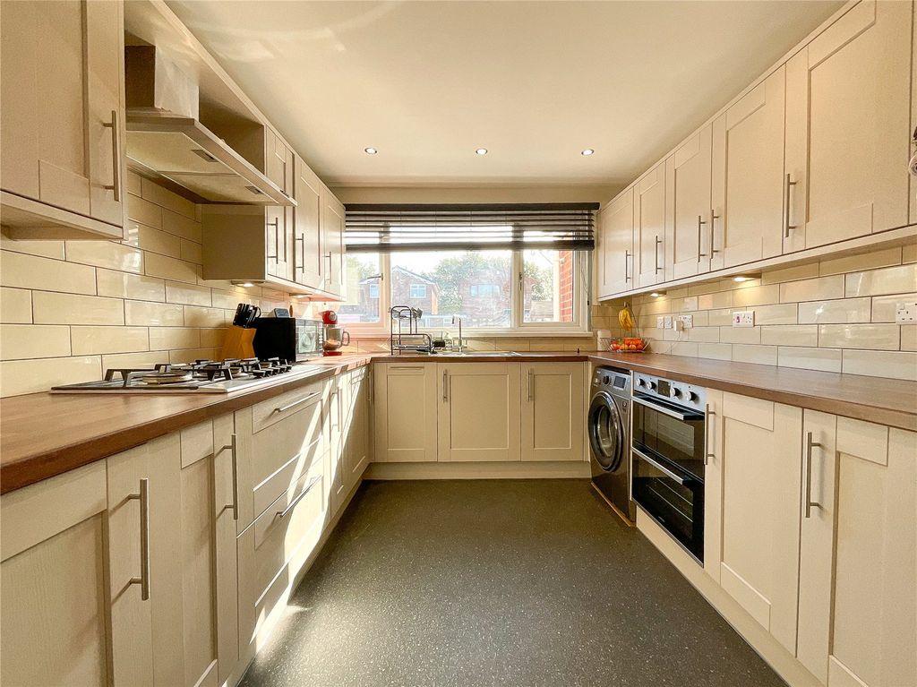 Property photo 3 of 14 Picture No. 02