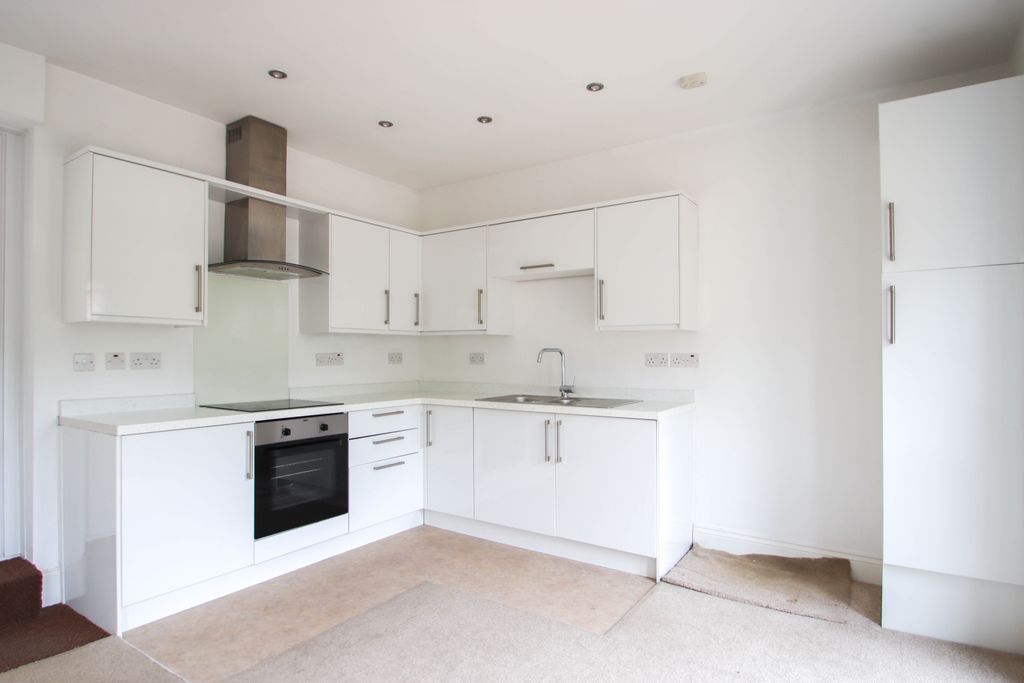 Property photo 2 of 7 Photo 2