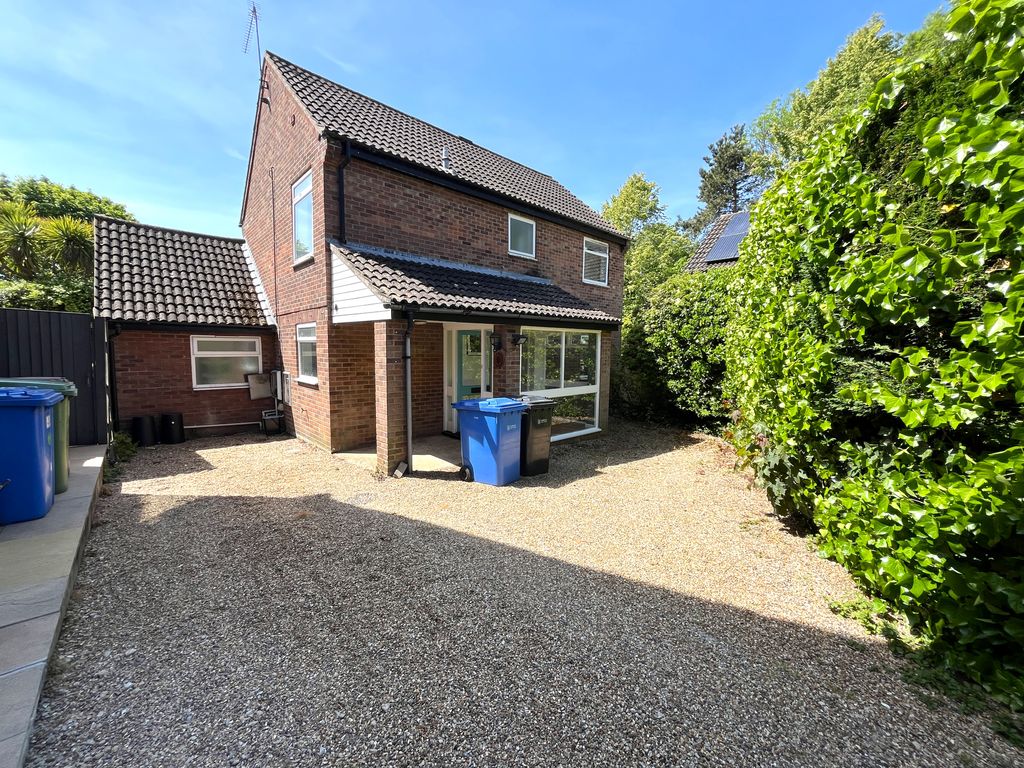 Property photo 1 of 16