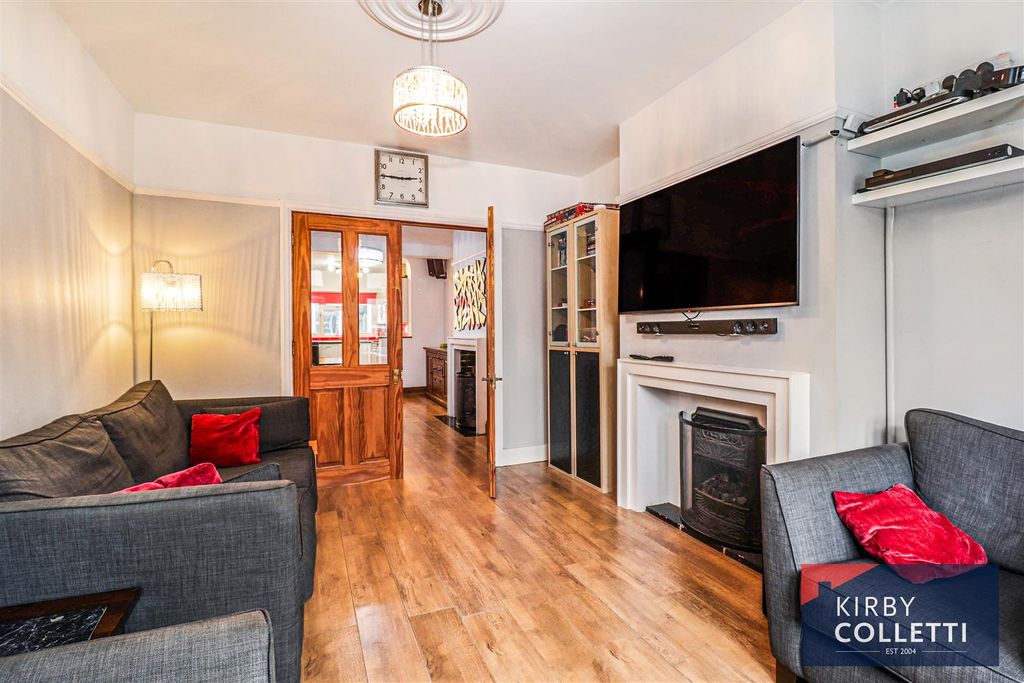 Property photo 3 of 24