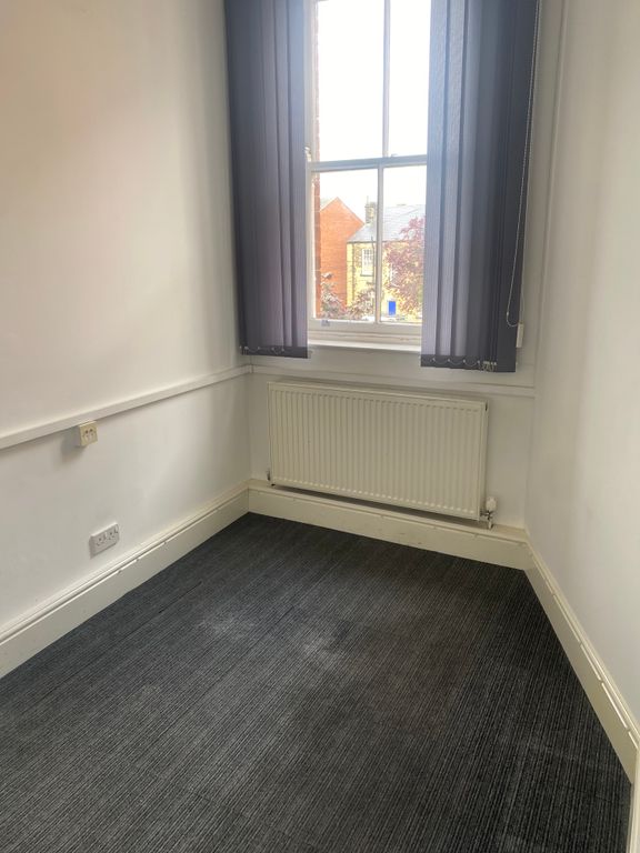 Property photo 2 of 3