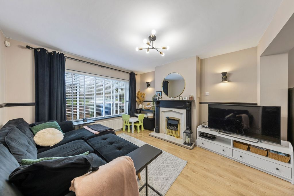 Property photo 2 of 22