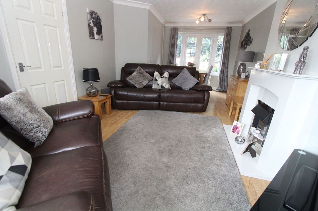 Property photo 2 of 22