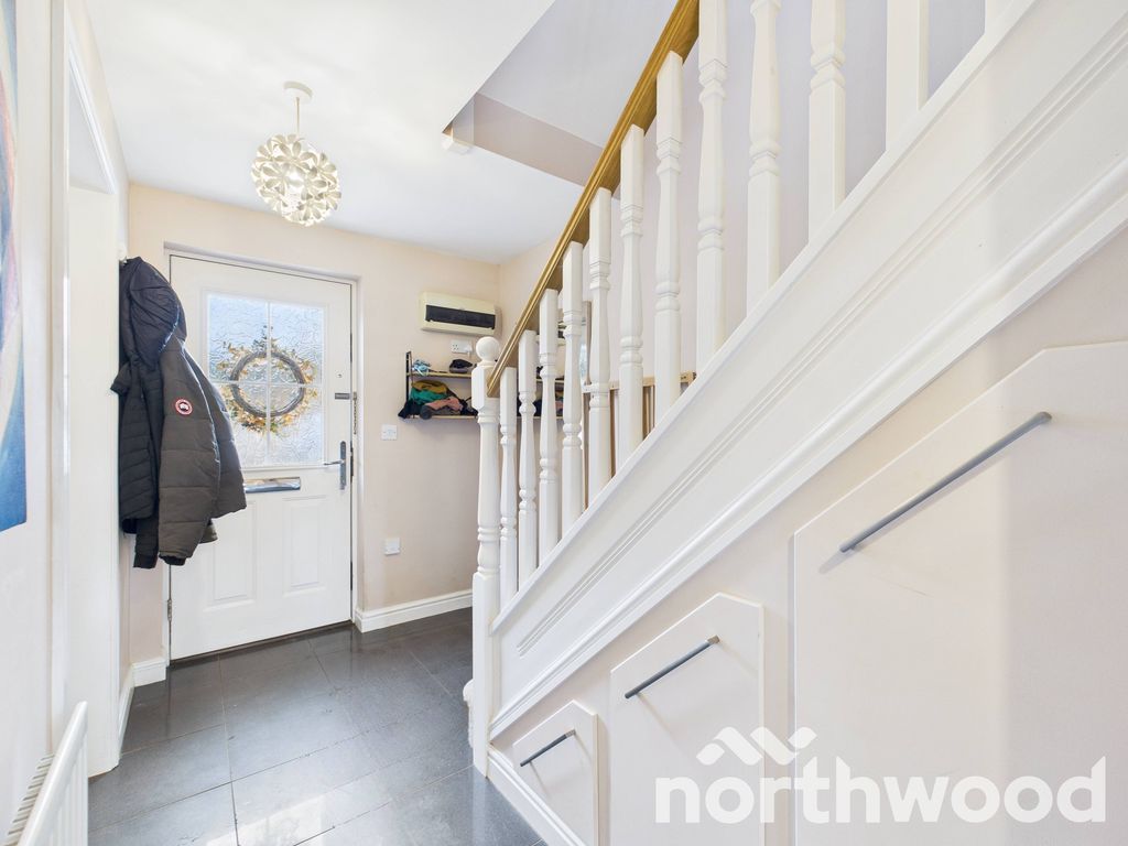 Property photo 3 of 24