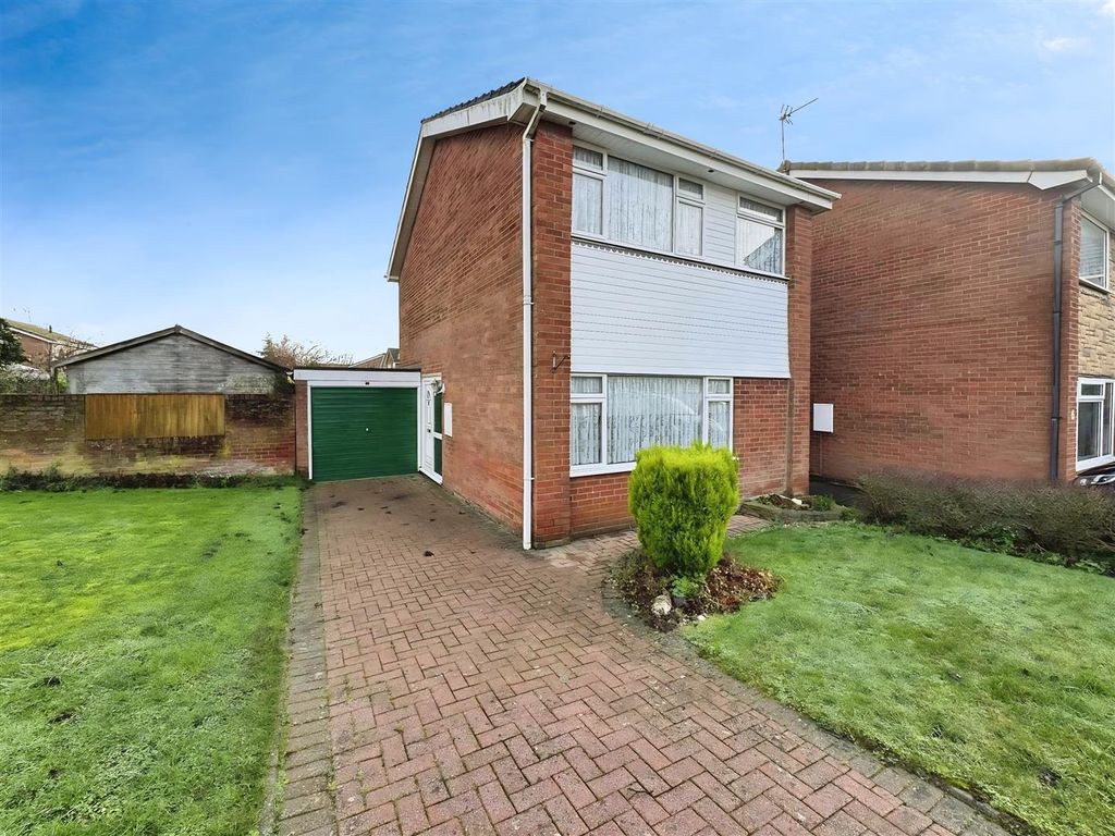 Property photo 1 of 13 Front