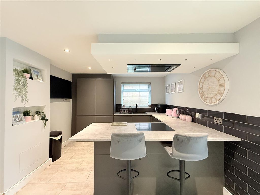 Property photo 3 of 18 Img_1946.Jpeg