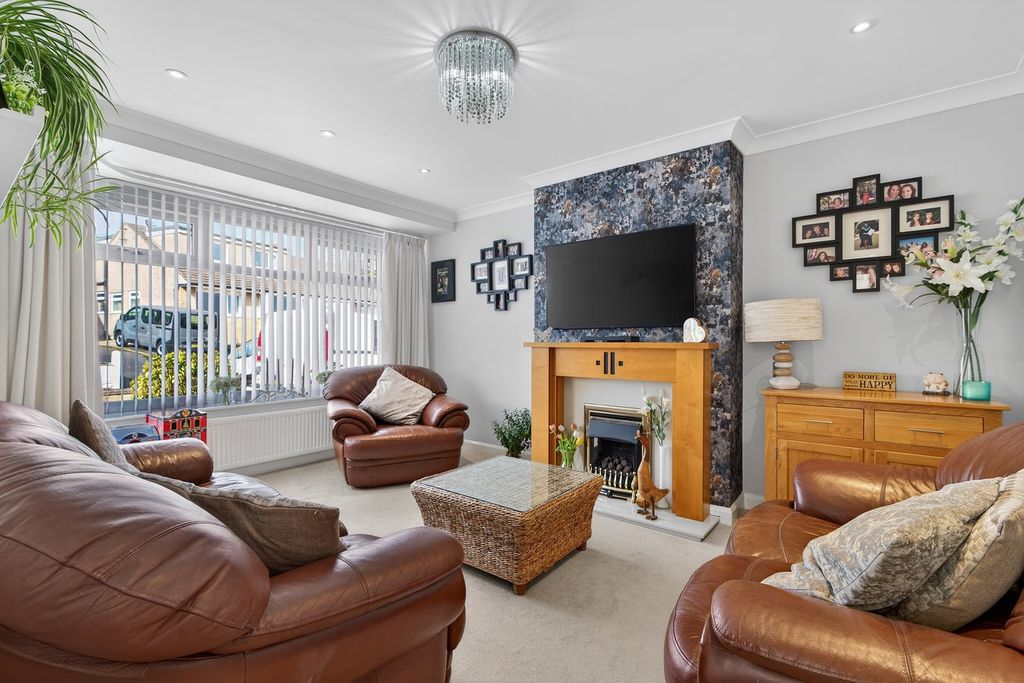 Property photo 3 of 30