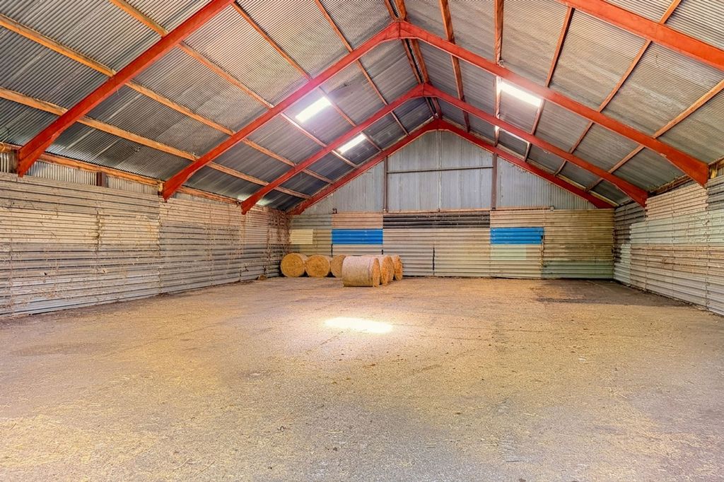 Property photo 3 of 3