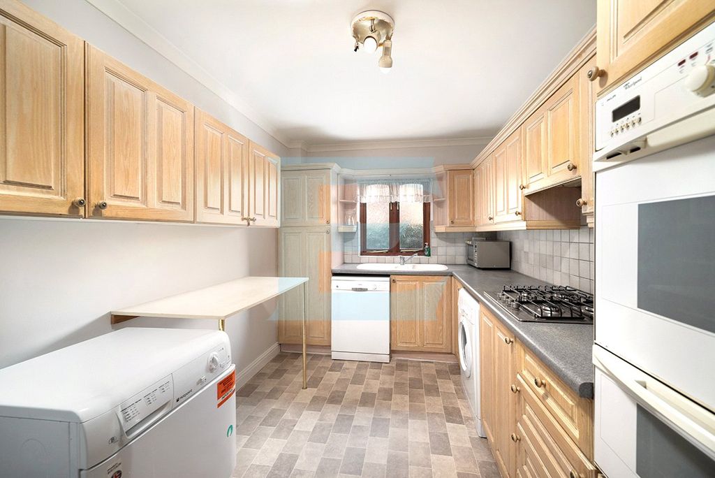 Property photo 3 of 16 Picture No. 07