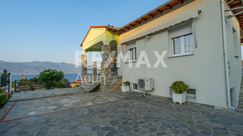 Property photo 1 of 25