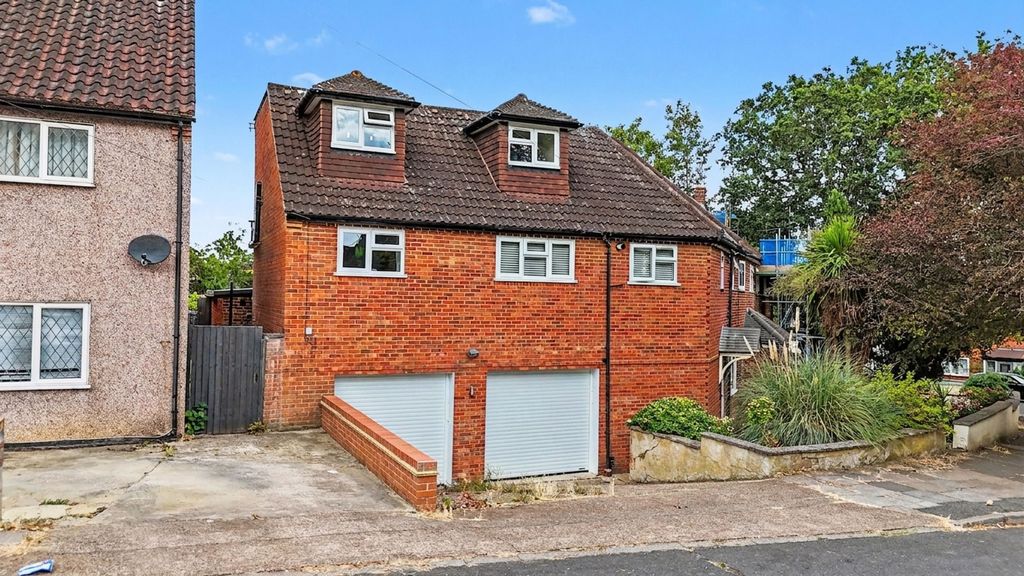 Property photo 1 of 13