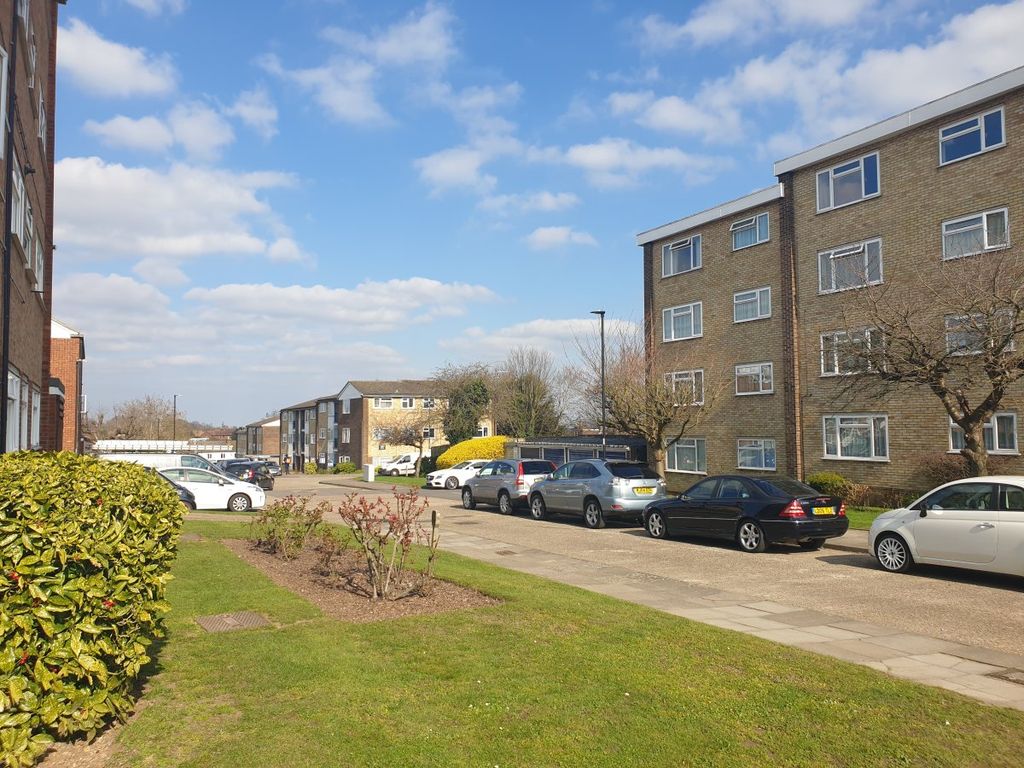 Property photo 3 of 11