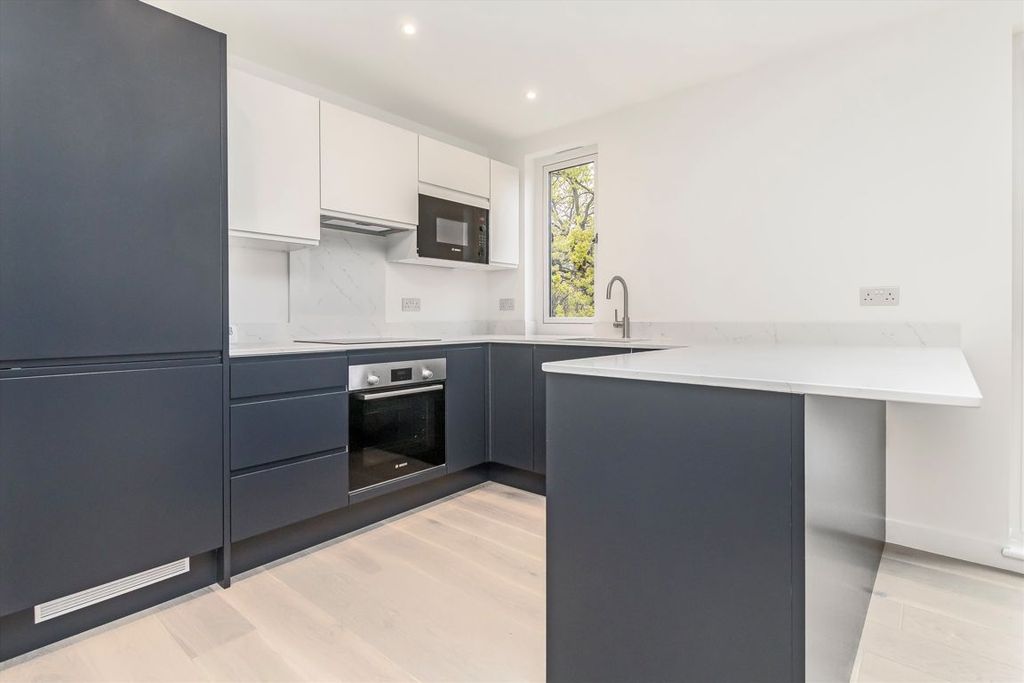 Property photo 3 of 3