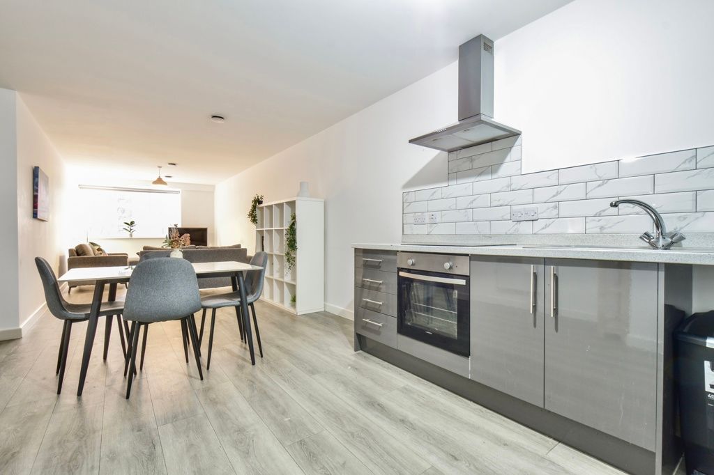 Property photo 2 of 10 Jpg