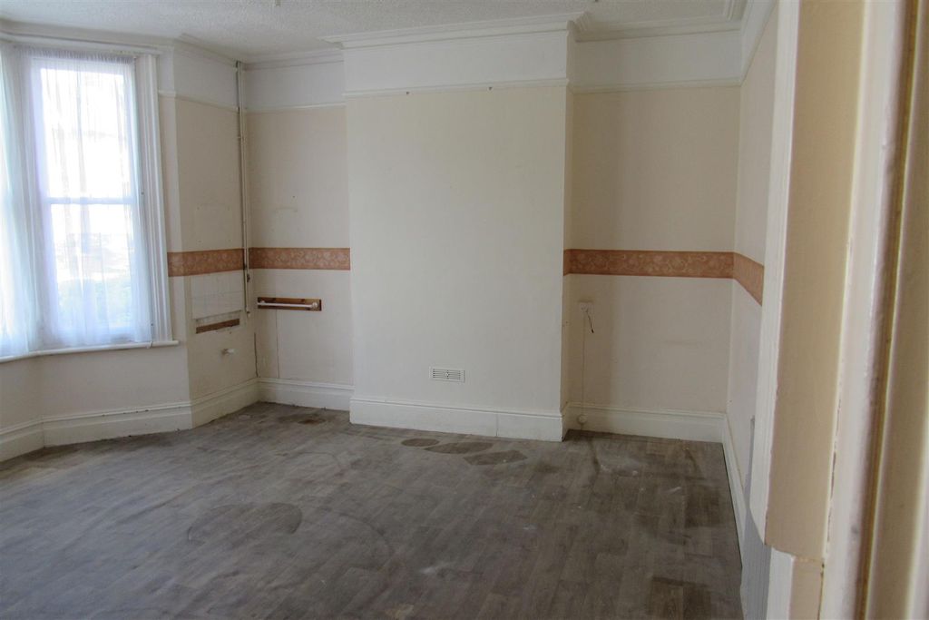 Property photo 3 of 28 Img_9825.Jpg