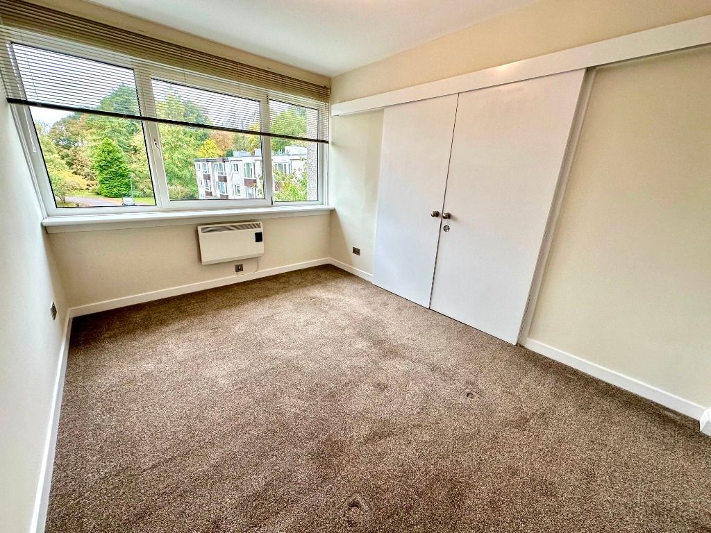 Additional image 4 of 3 bed flat to rentBankholm Place, Busby, Glasgow G76