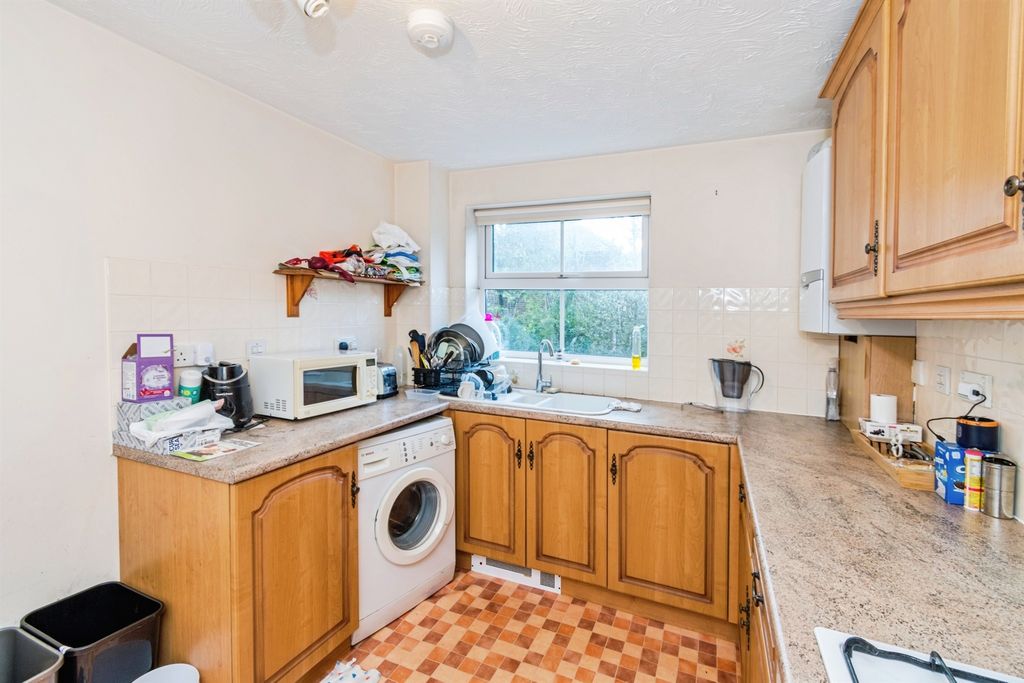 Property photo 3 of 13