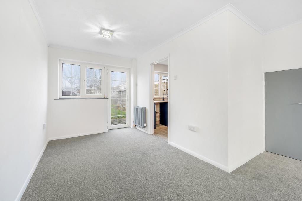 Property photo 3 of 12 Photo 2